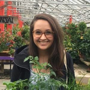 Meet your Posher, Abigail